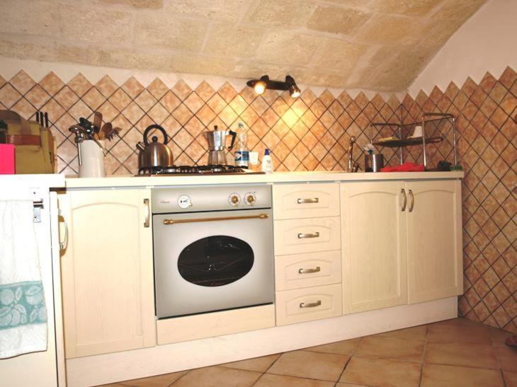Dimora Ginnasio Monopoli Esterno foto